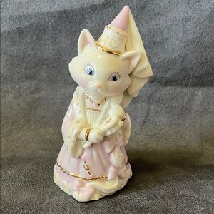 Lenox RAPUNZEL KITTY Elegant Pink and White Ceramic Cat Figurine. Vintage 2011